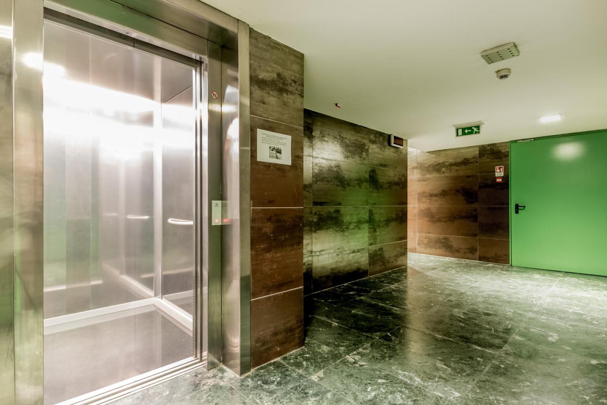 Attico Nel Cuore Di Roma Con Box Privato Per Auto Exterior photo